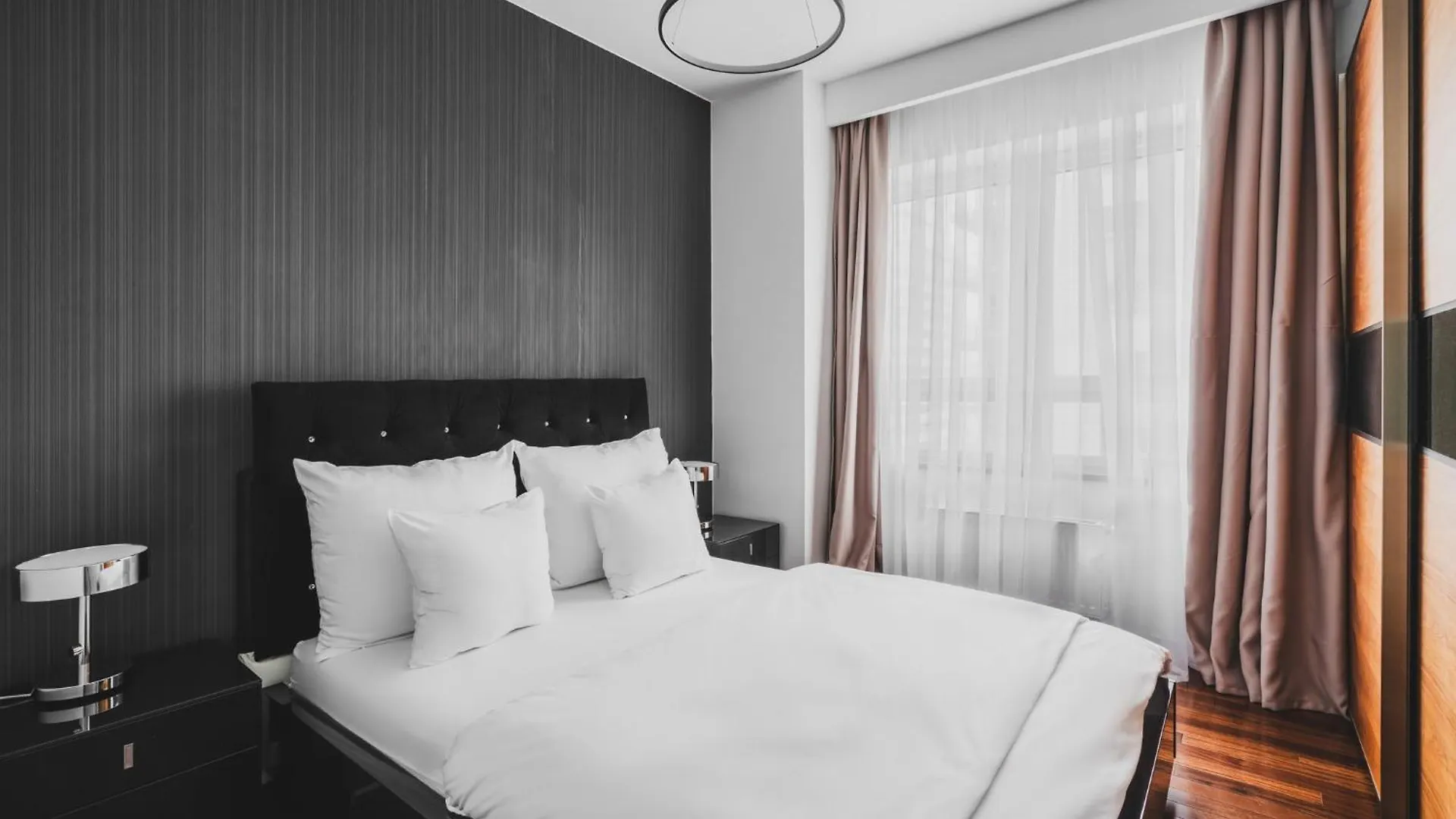 Apartamento Platinum Towers J&K Varsovia