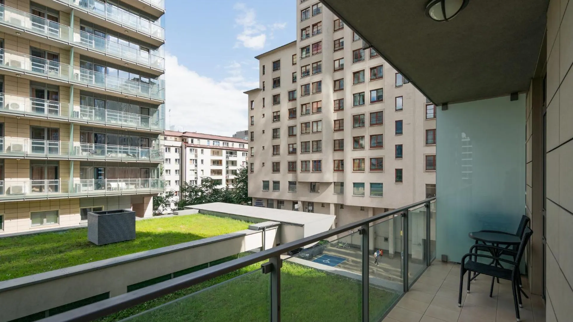 Apartamento Platinum Towers J&K Varsovia Polonia