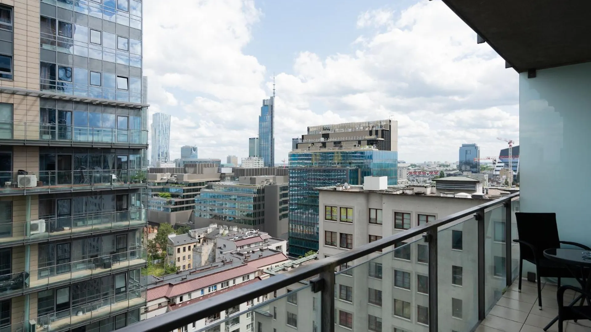 Apartamento Platinum Towers J&K Varsovia