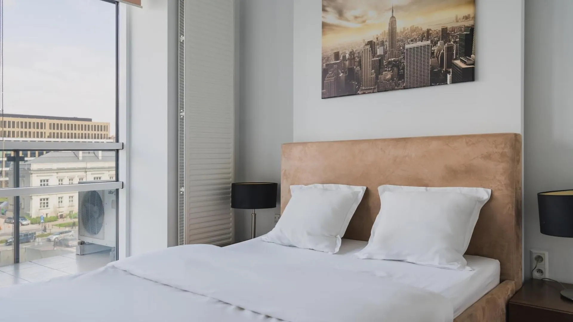 J&K Platinum Towers Apartment Warsaw Poland