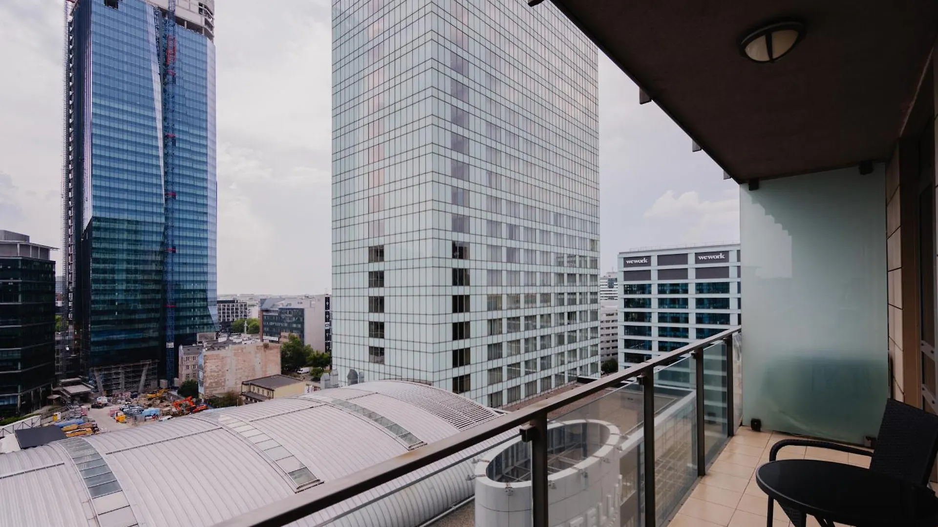 Apartamento Platinum Towers J&K Varsovia