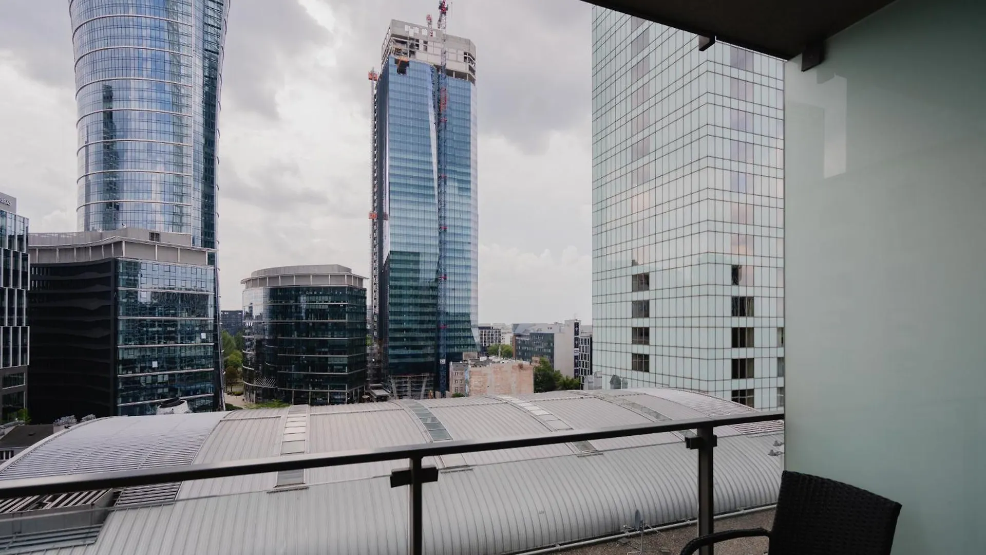Apartamento Platinum Towers J&K Varsovia