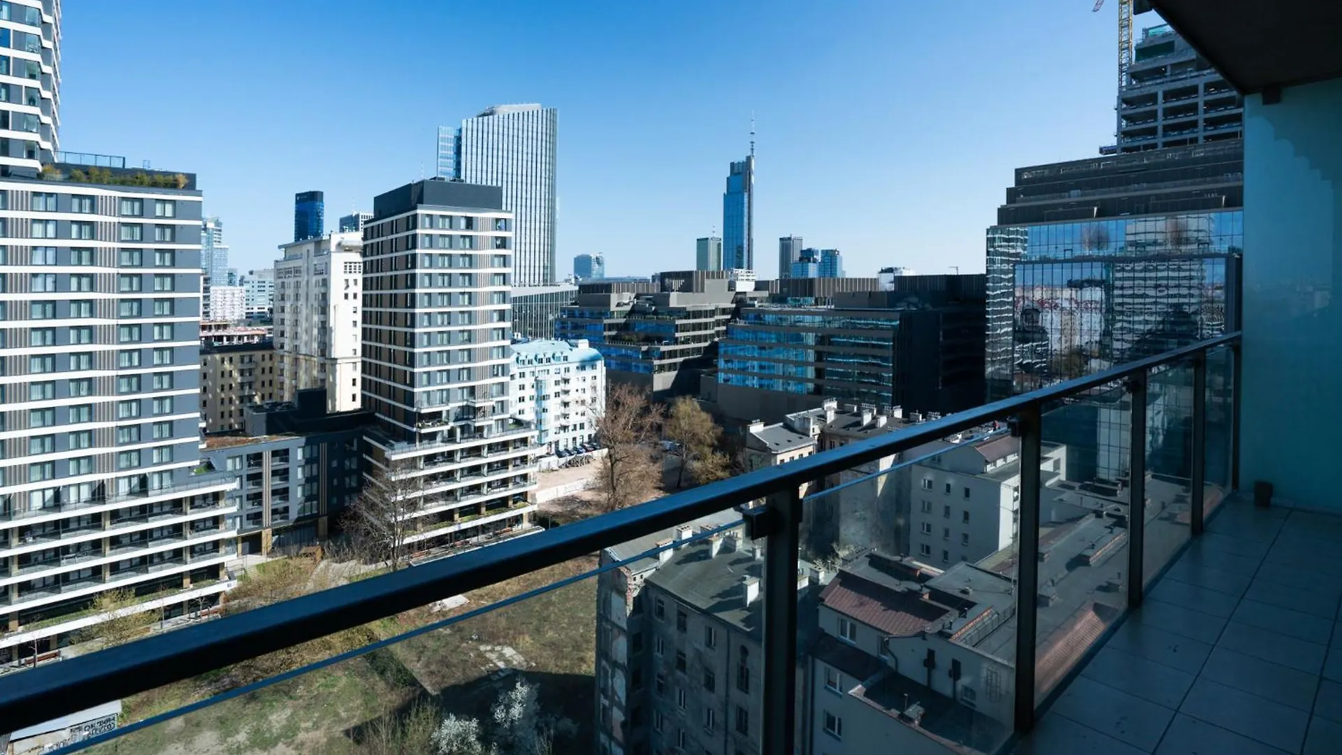 Apartamento Platinum Towers J&K Varsovia