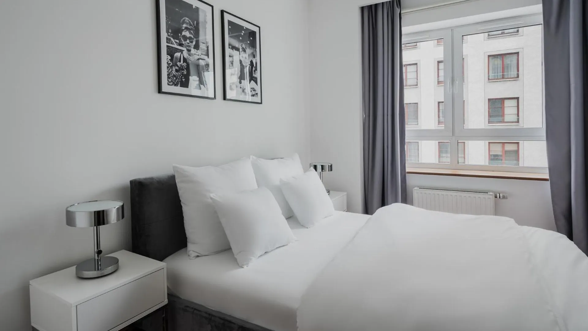 J&K Platinum Towers Apartment Warsaw 0*,