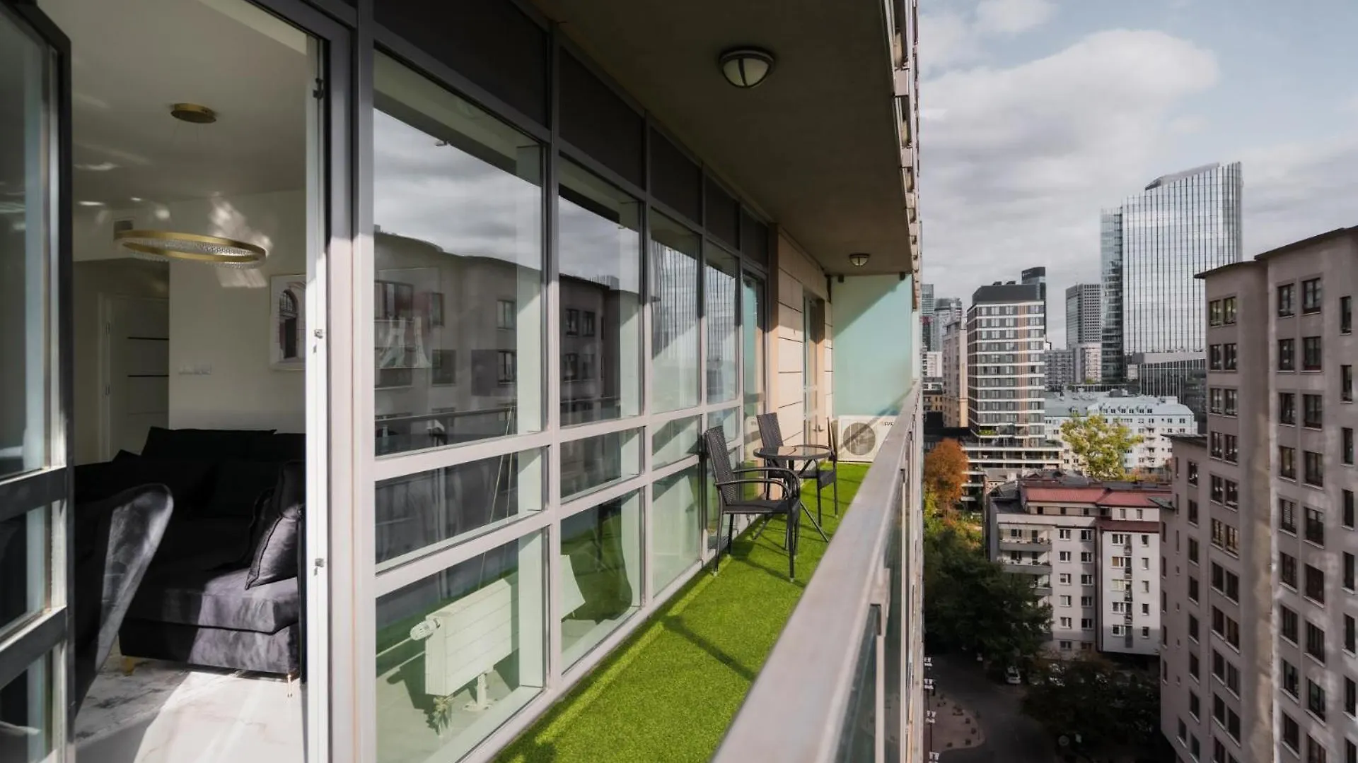 Platinum Towers J&K Apartment Warsaw