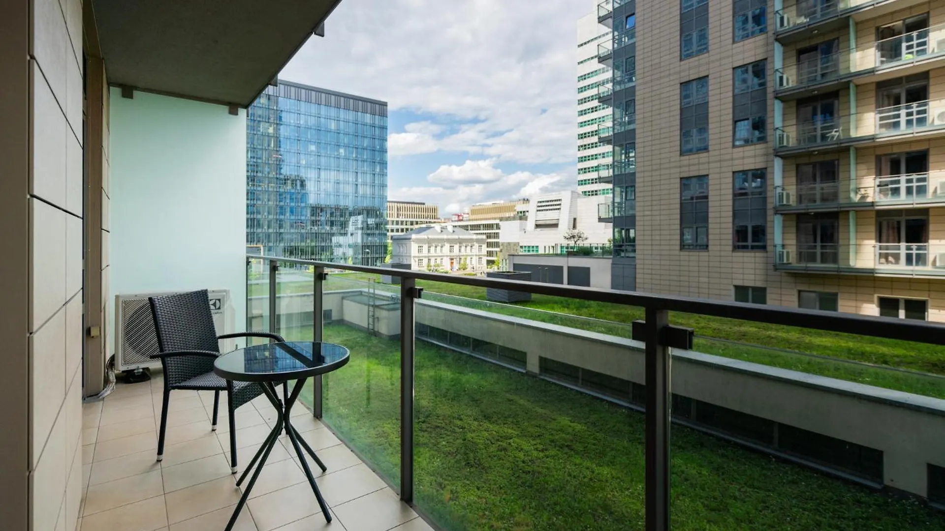 Апартаменты J&K Platinum Towers Варшава